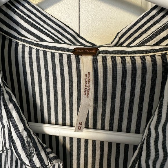 Free People Oversized Ladies Shirt - Picture 2 of 5